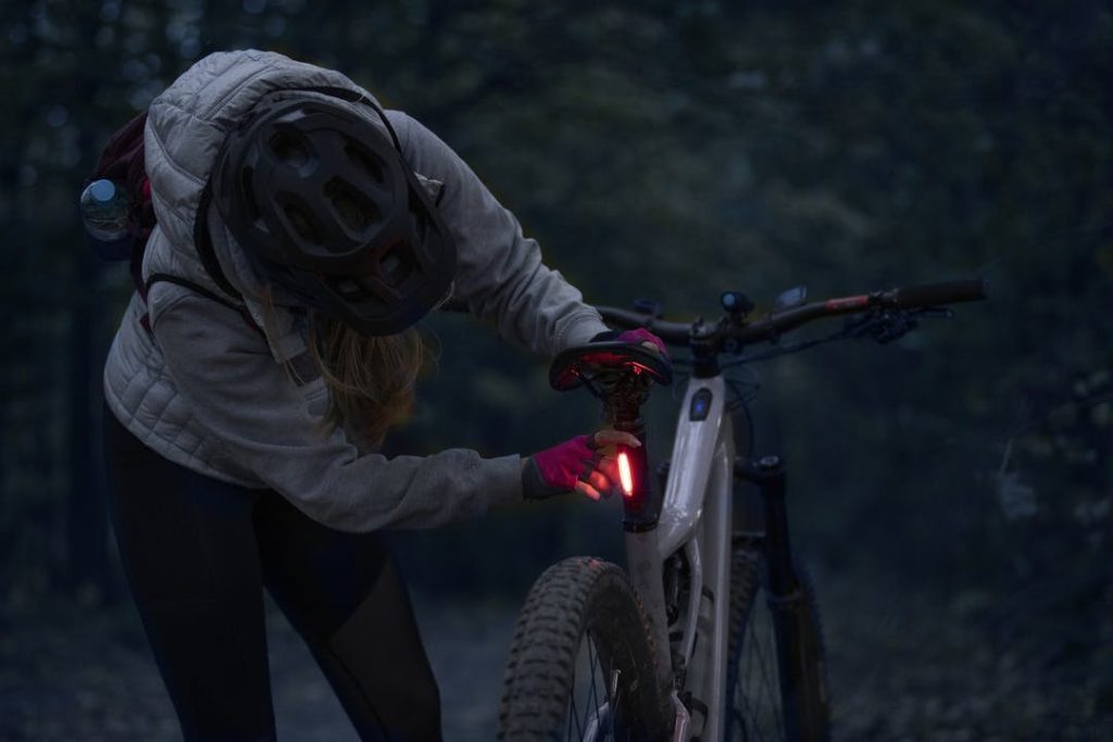 guia luces para bicicleta